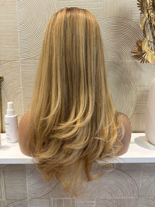 Camelia - Integral + lace top  / 18 inch / 150 % Volume / mongolian hair / small