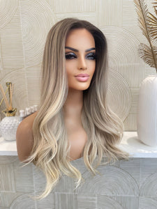 .Aline - Integral + lace top  / 22 inch / 180 % Volume / slavic hair